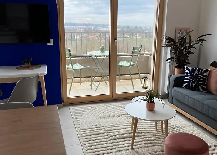 West View 33 M2 Vue Monts D Or Et Lyon Apartamento